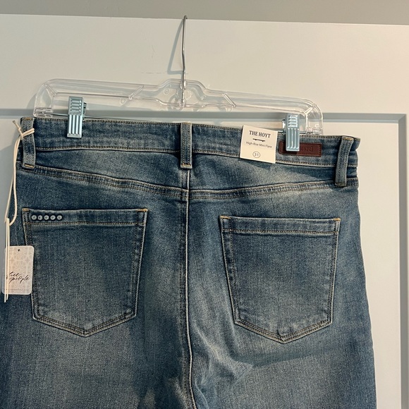 Jeans - Picture 2 of 7